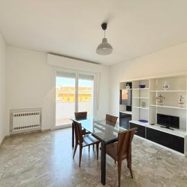 SE262 - Senigallia, grande appartamento in pieno centro