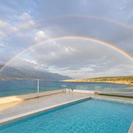 Luxury Beach Apartment Adria with Private Pool and Sea View