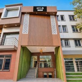 Super Hotel O Sarnath Stupa Varanasi Formerly Bollywood Guest House, hotel en Varanasi