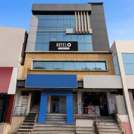 Super Hotel O Rajahmundry Central Railway Station Formerly Sanjeevi Residency, hotell i Rajahmundry