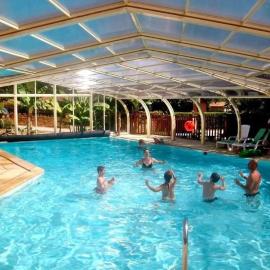 Chalet 2 étoiles - Piscine - ccbgaba, Hotel in Bézenac