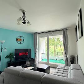 GRAND T3 AVEC BALCON Proche Paris Orly