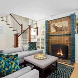 Sleeps 16 All Redone w Yard 1 block to Beach, hotel in Ventnor City