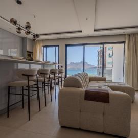 Sharksproperties Luxury 3BR Ocean View Apartment with Rooftop Pool 6 Guests