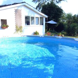 Roots Bamboo House, hotel en Sambuco