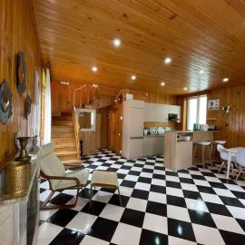 Family Villa Grigoleti، فندق في غريغوليتي