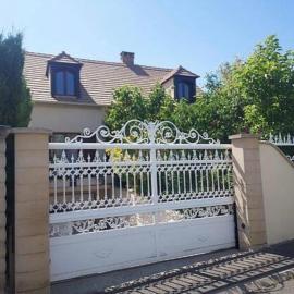 아르장퇴유에 위치한 호텔 Chic House 15 minutes of Paris with Parking
