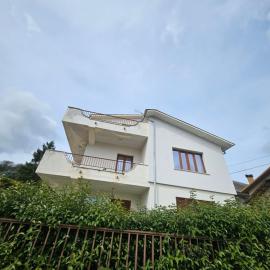 Villa Laura, hotel a Paterno