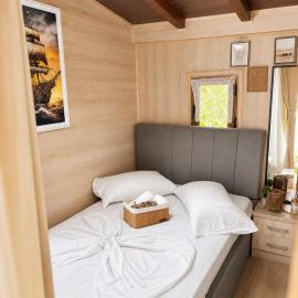 Eagle Park&Camping, hotel in Bajkaj