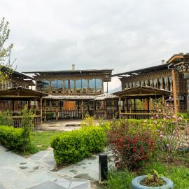 Phuntsho Guest House، فندق في Jakar