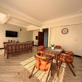 Express Living & Wellness, hotel a Jinja