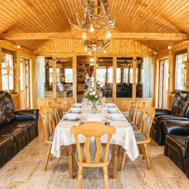Szabó Tanya Nyim, hotell sihtkohas Nyim