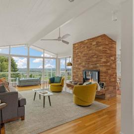 Vino Vista - Mid-Century Stunning Views w Deck, hotel v destinácii Dundee