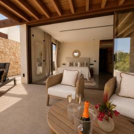 Can Skye, hotel i Sant Carles de Peralta