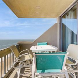 Breathtaking Ocean & Bay Views from the 22nd Floor