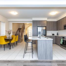 Home in Waterdown, hôtel à Hamilton