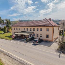 Ubytování U Račáků, khách sạn ở Frymburk