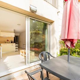 Casa Jouarres - Appartement avec terrasse privée, hotel u gradu 'Azille'