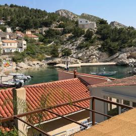 Calanque de Niolon, emplacement exceptionnel 1 minute de la mer, hotel a Le Rove