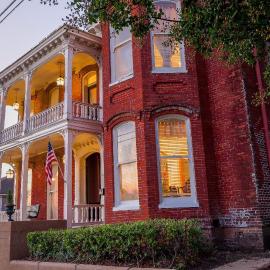 Baer House Inn