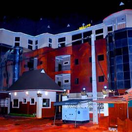 Adebayo Hôtel, hotel en Pobé