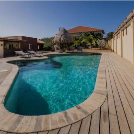 Sweet chalet - pool - 1 mn to national park، فندق في Santa Cruz