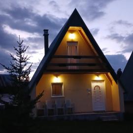 D&N place - forest house Zabljak