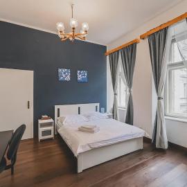 Private Room, AC, Central w Kitchen, hotel i Prag