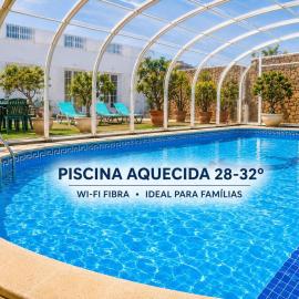 Dii Beach House with year round heated indoor pool 28 to 32 degrees โรงแรมในตอร์เรส เวดรัส
