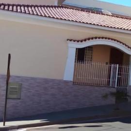 Hotel Cardoso Trindade, hotel i Juruaia