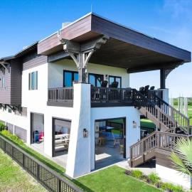 Luxury Beachfront Ocean Views Pool Access Sleeps15