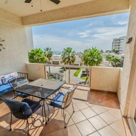 Suite Delphin 303A Las Palmas Resort – hotel w mieście Puerto Peñasco
