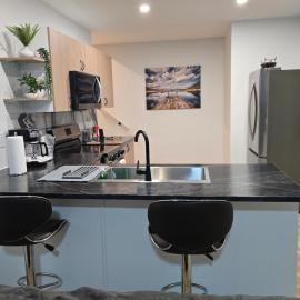 Serene luxury apartment, hotel en Moncton