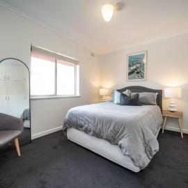 Clouds on Francis - Cosy Comfort off Melbourne St, hotel in Bowden