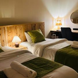 Loving Garden Stayラビングガーデンステイ, hotel in Mima