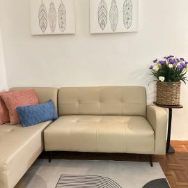 Mellow Place Staycation, hotel u gradu Naic