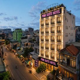 Pink Suite Saigon Airport Hotel