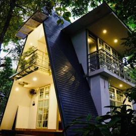 Poomala Holiday Village, khách sạn ở Mulagunnathukāvu