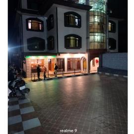 white house hotel and guest house
