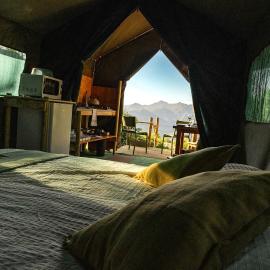 Scenic Safari Glamping Escape with Cávado River Views near Peneda-Gerês in Ventosa, Portugal, hotel in Ventosa