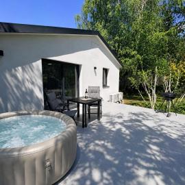 Peaceful Garden Hideaway, hotel a Gárdony