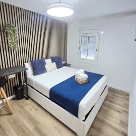 Private Rooms Easy Access to Airport & City Center，略夫雷加特河畔科爾內利亞的飯店