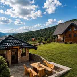 Iskrin breg, Hotel in Ribnica