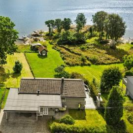 Isebakke ved Fjorden - 6 bedroom house by the fjord, hotel en Halden