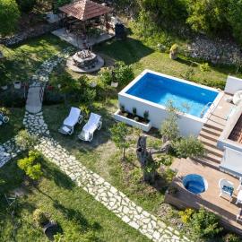 Nature Oasis Kravari - Private Pool & Jacuzzi