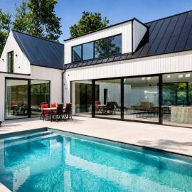 Luxury villa with private cinema pool and gym, hotell sihtkohas Askim