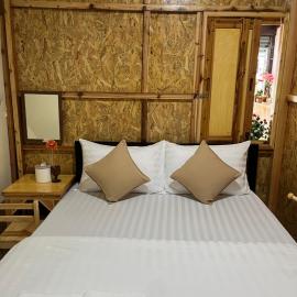 SDD HoSTEL, hotel di Thung Si Kan