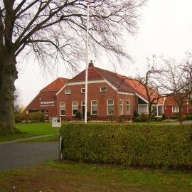 Hotel de Waalehof, hotel di Jipsinghuizen