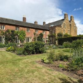 Belvoir Lodge - Sleeps 18 - Belvoir Castle