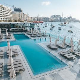 Valletta view Apartments by ST Hotels, hotel en Il- Gżira